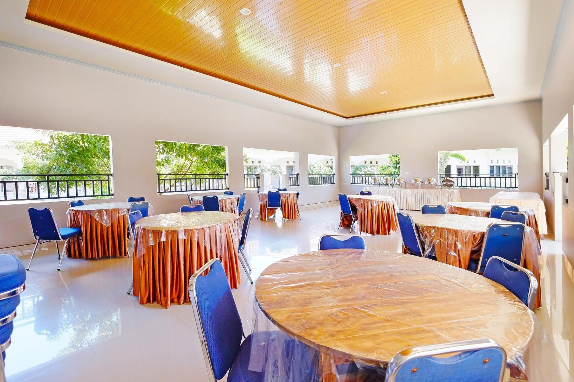 Collection O 91046 Hotel Remaja Indah Masamba Εξωτερικό φωτογραφία