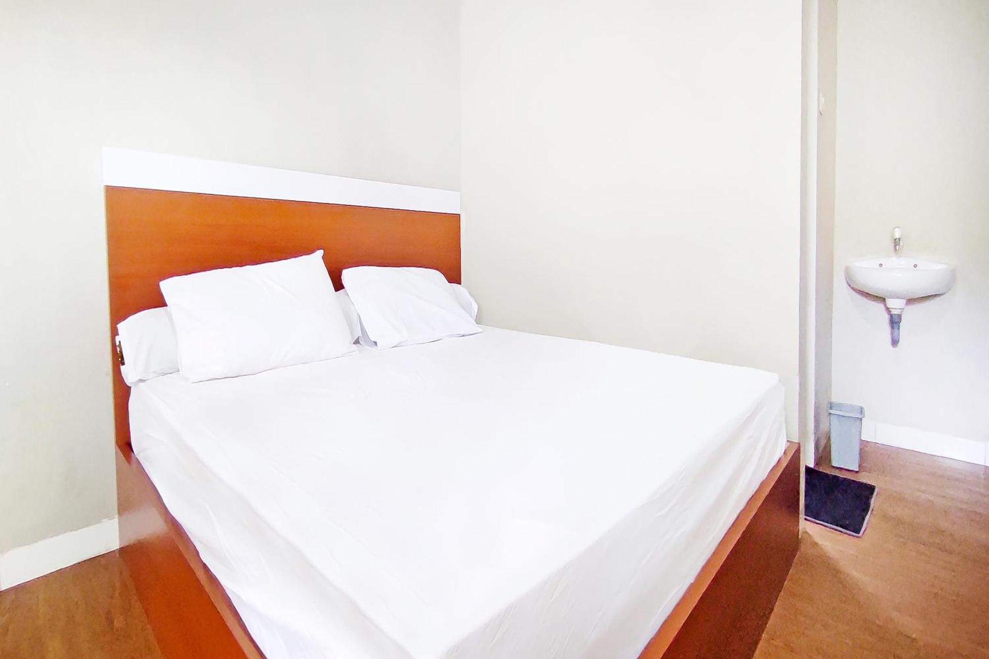 Collection O 91046 Hotel Remaja Indah Masamba Εξωτερικό φωτογραφία